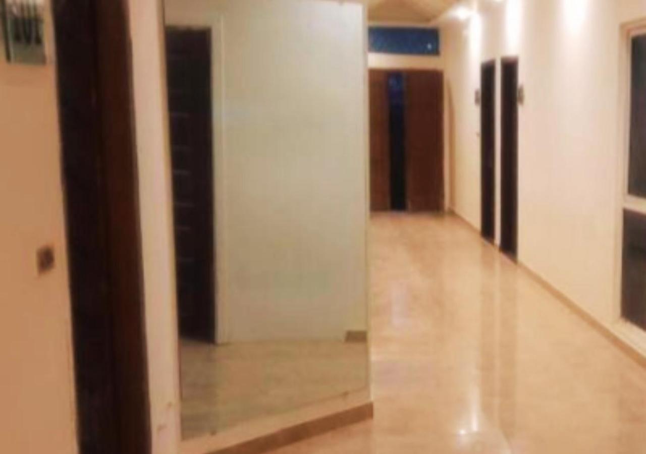 Hotel Day In Emporium Lahore Exterior photo
